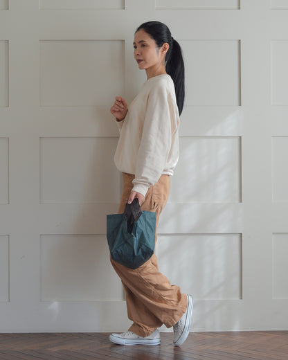 Light Beige x Charcoal Gray | Size S [Pre-order: Delivery in late January]