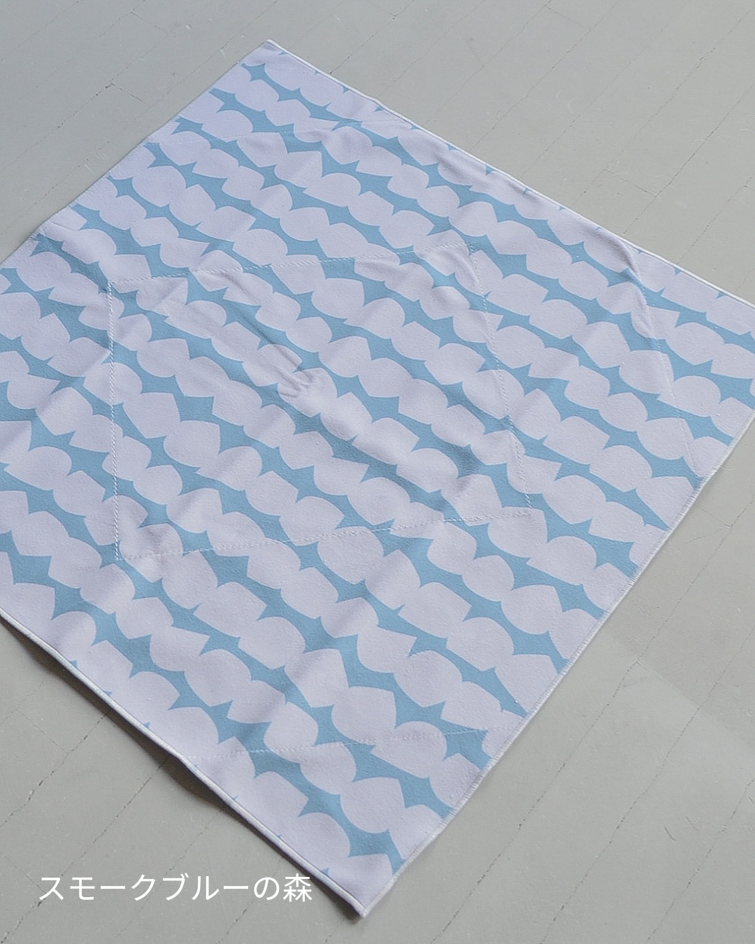 包むが楽しみになる、北欧柄の保冷ふろしき|2,3月限定（お届け４月下旬）