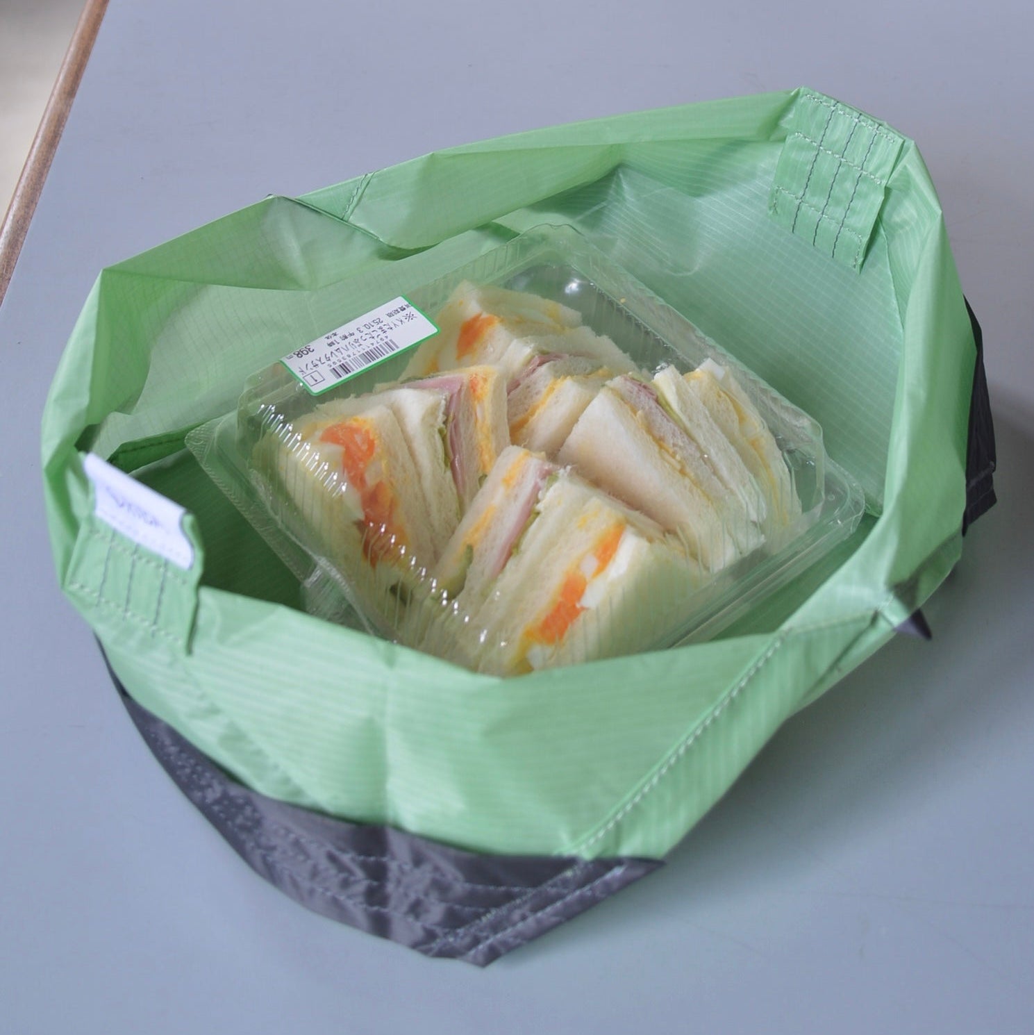 ペールグリーン×チャコール|Mサイズ　【予約：12月お届け】