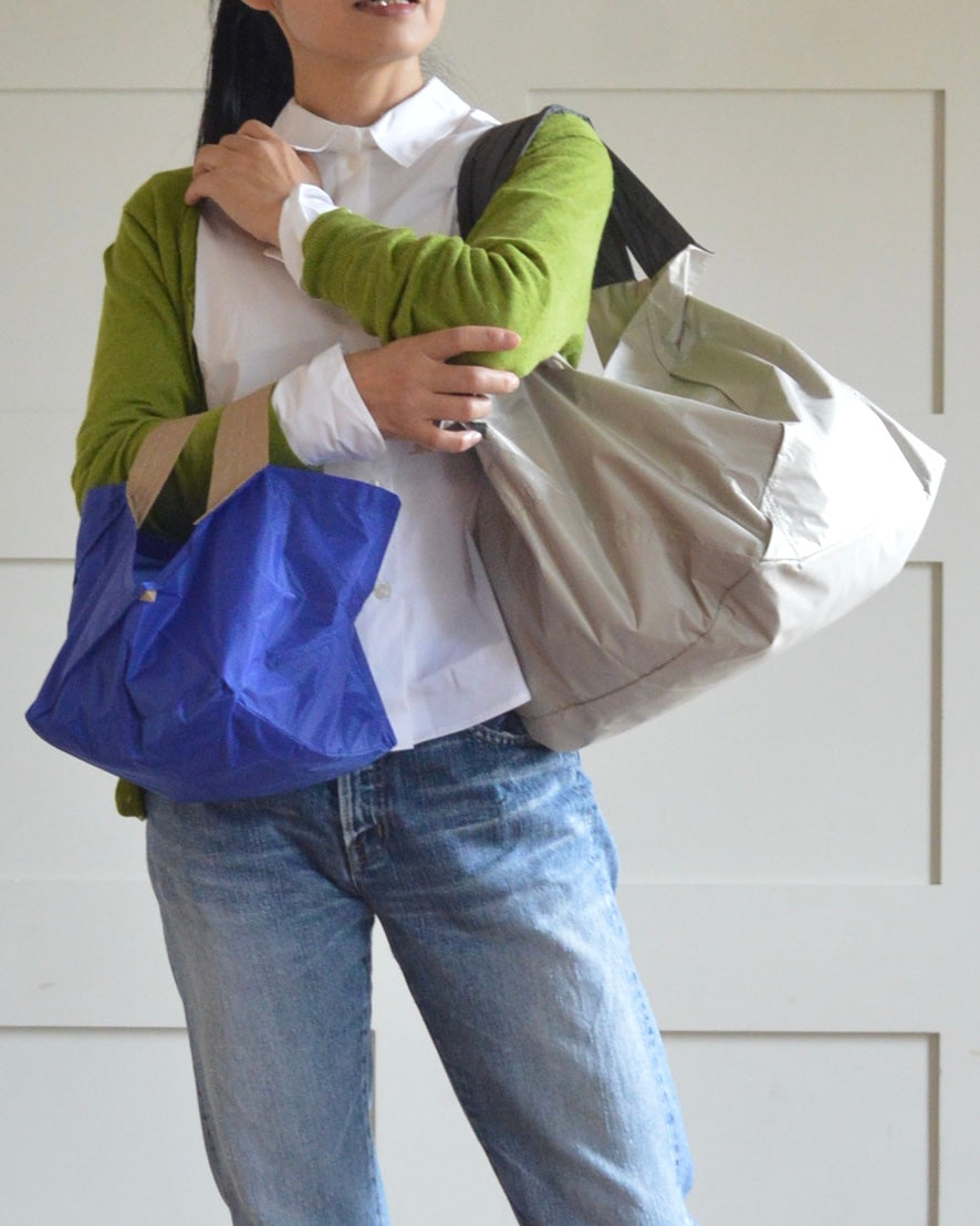 ライトベージュ×チャコールグレー|保冷バッグ　【予約：1月下旬お届け】