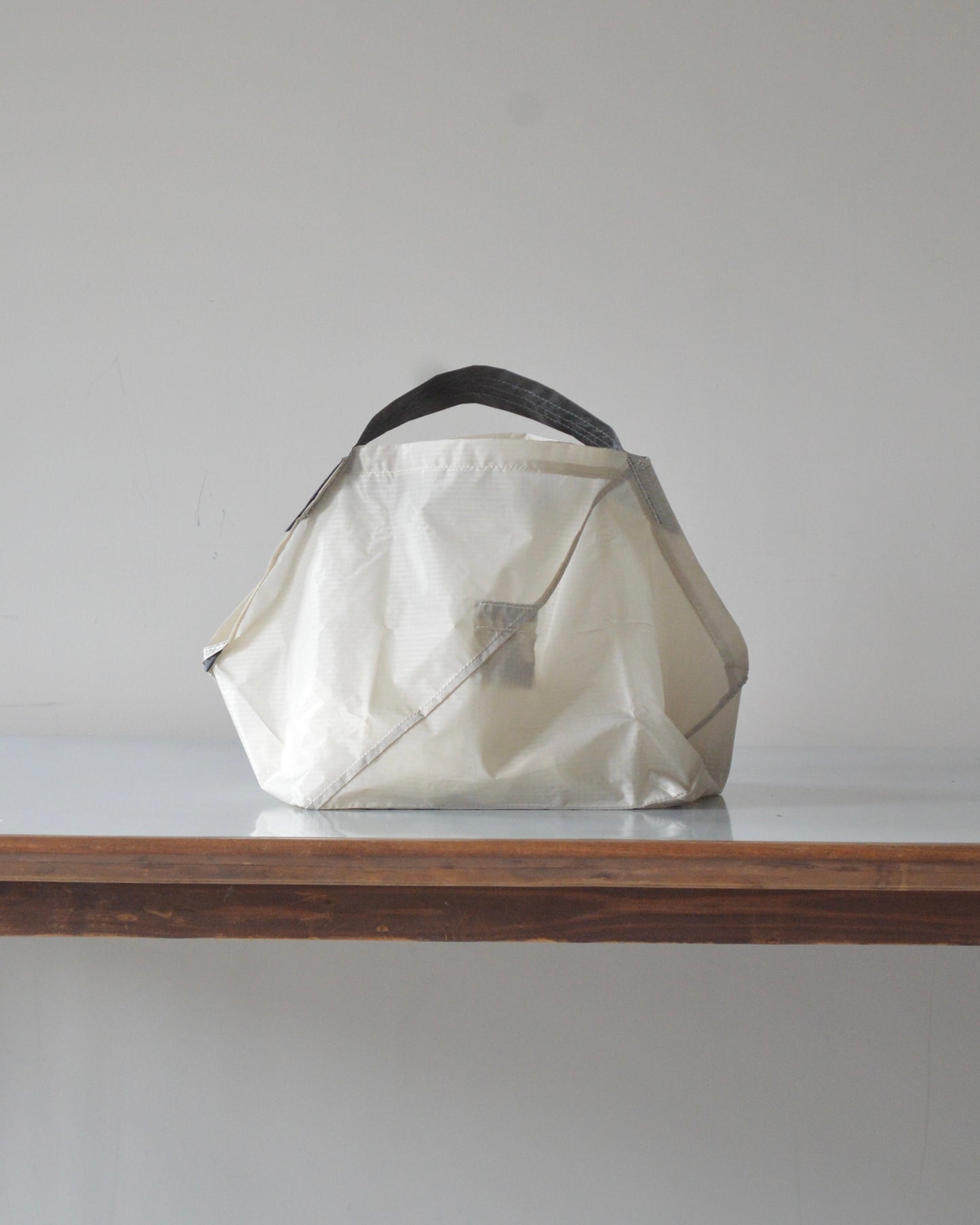 ライトベージュ×チャコールグレー|Mサイズ【予約：1月下旬お届け】