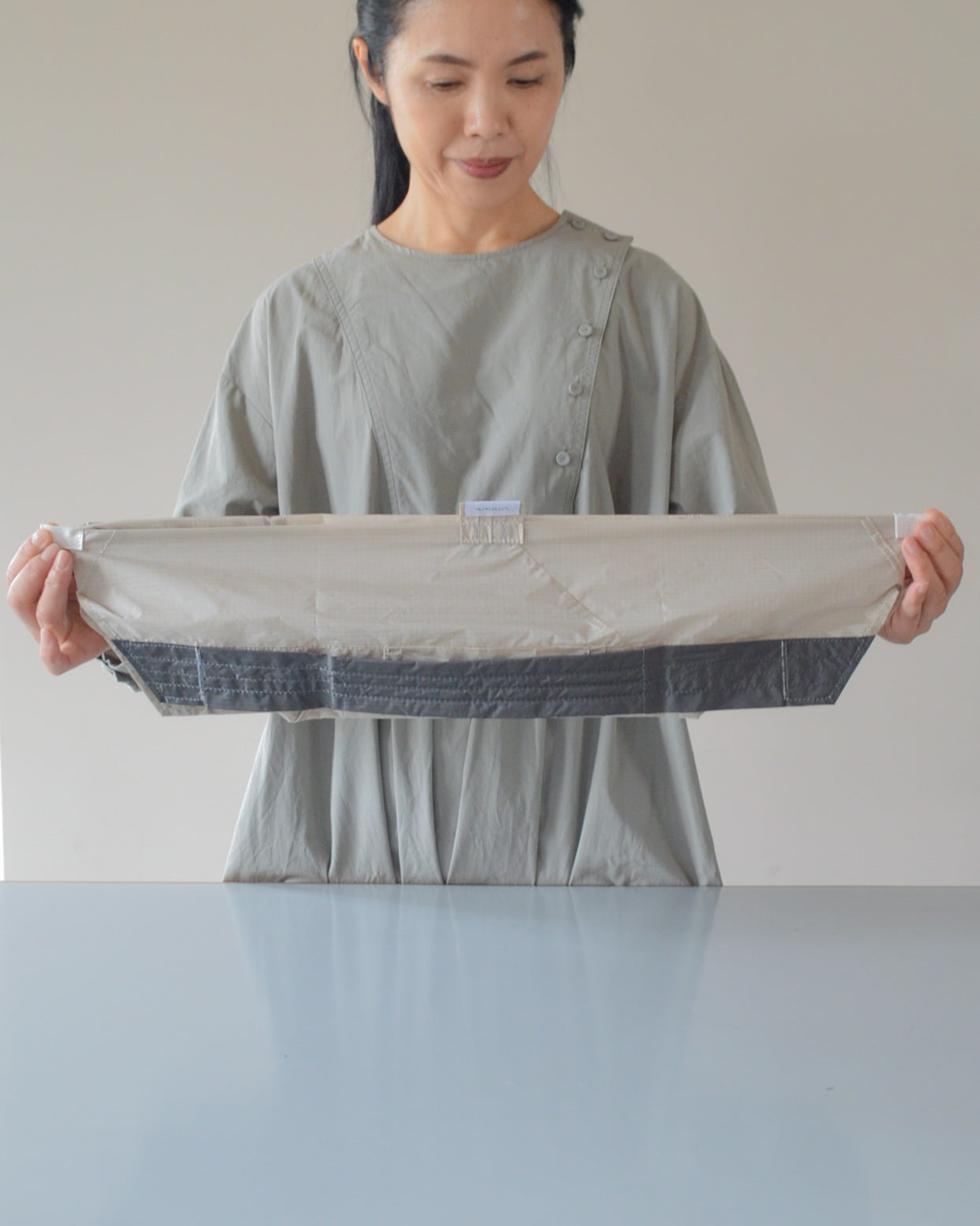 ライトベージュ×チャコールグレー|Lサイズ　【予約：1月下旬お届け】