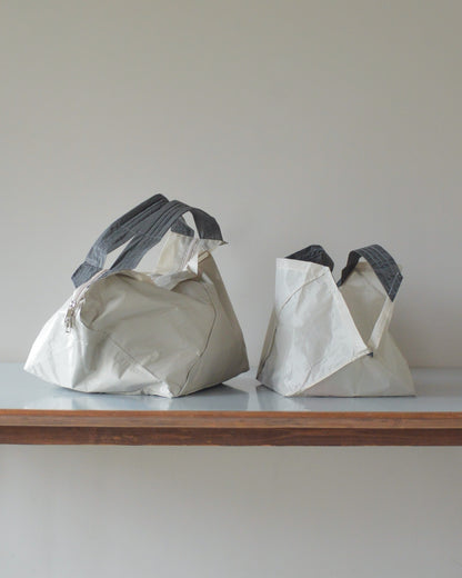 ライトベージュ×チャコールグレー|保冷バッグ　【予約：1月下旬お届け】