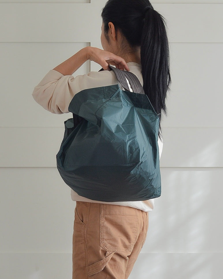 Light Beige x Charcoal Gray | Size L [Pre-order: Delivery in late January]