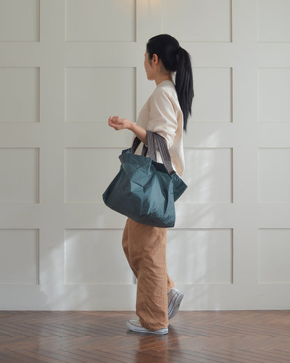 Light Beige x Charcoal Gray | Size L [Pre-order: Delivery in late January]