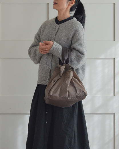 Light Beige x Charcoal Gray | Size L [Pre-order: Delivery in late January]