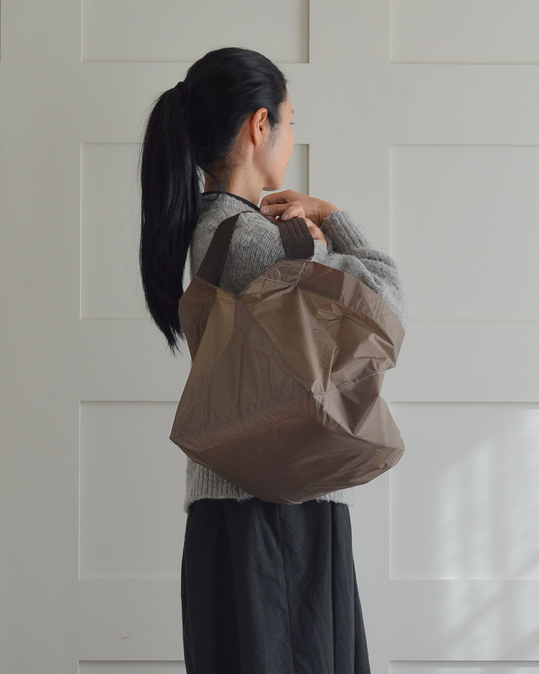 Light Beige x Charcoal Gray | Size L [Pre-order: Delivery in late January]