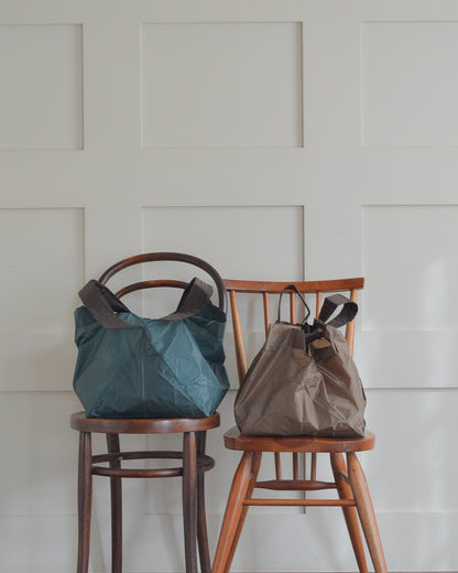 Light Beige x Charcoal Gray | Size L [Pre-order: Delivery in late January]