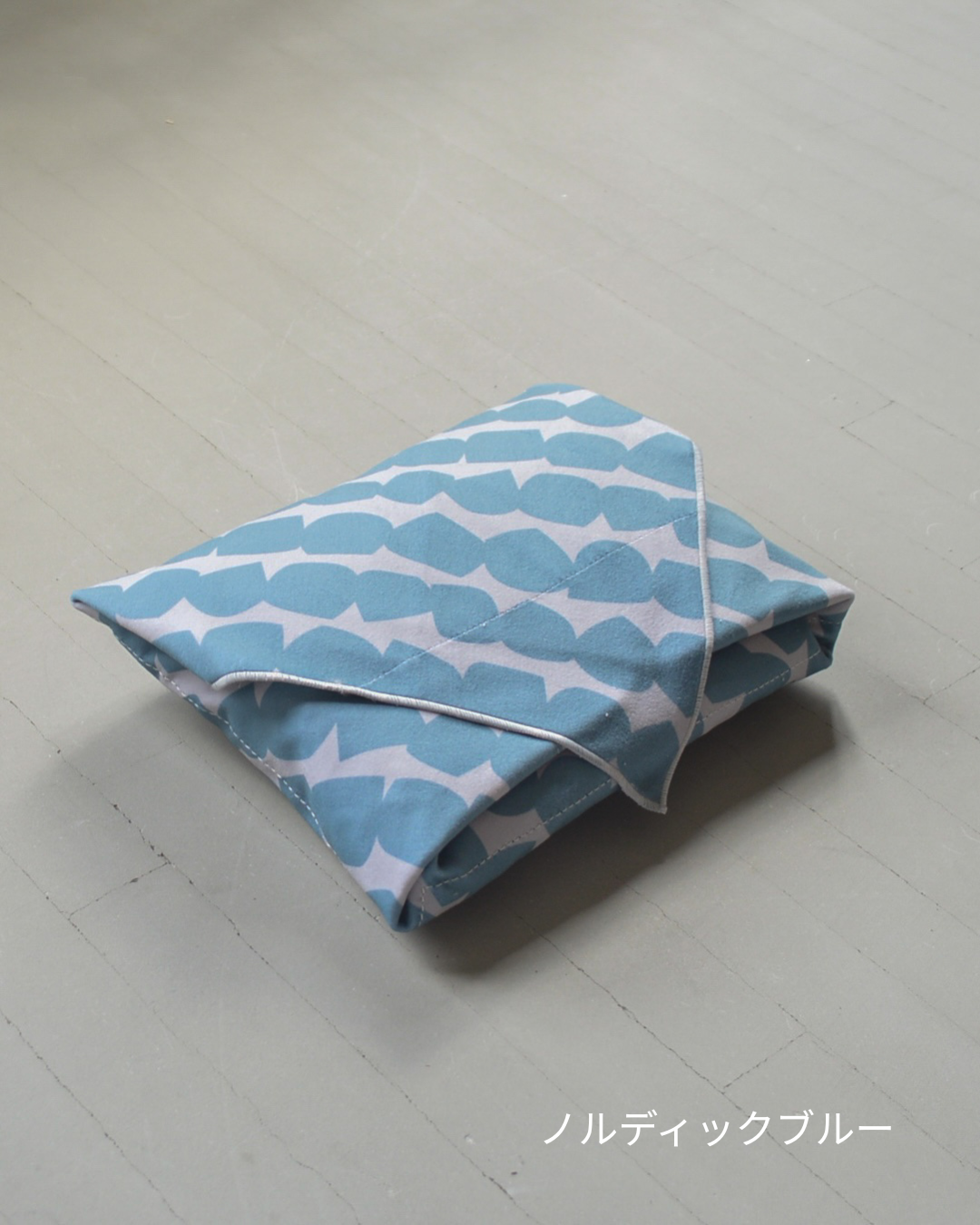 包むが楽しみになる、北欧柄の保冷ふろしき|2,3月限定（お届け４月下旬）