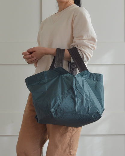 Light Beige x Charcoal Gray | Size L [Pre-order: Delivery in late January]