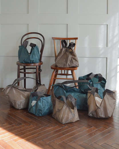 Light Beige x Charcoal Gray | Size L [Pre-order: Delivery in late January]