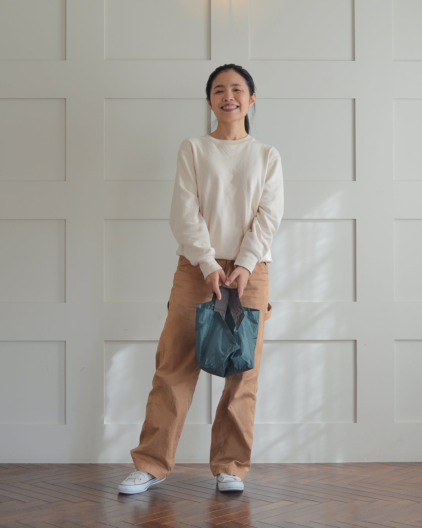 Light Beige x Charcoal Gray | Size S [Pre-order: Delivery in late January]