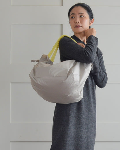 ミルクティーベージュ×れもんイエロー|保冷バッグ大【予約：4月下旬お届け】