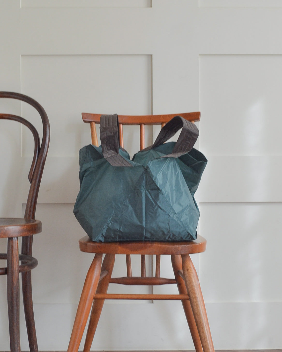 Light Beige x Charcoal Gray | Size L [Pre-order: Delivery in late January]